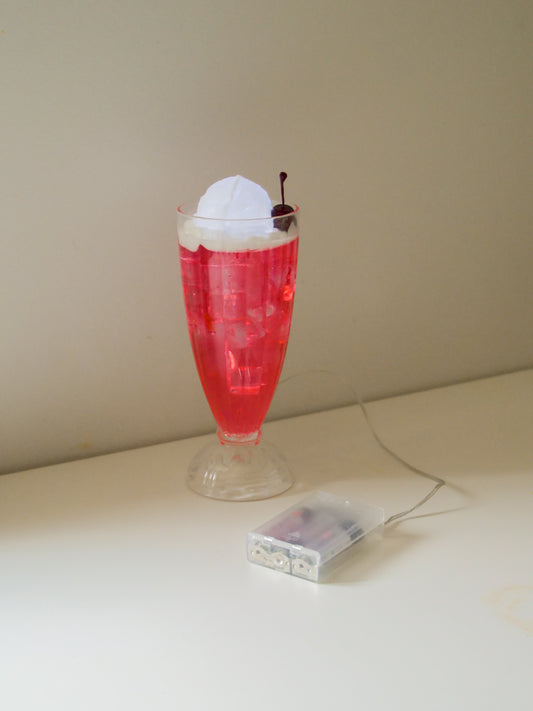 Cherry soda float lamp (pink)