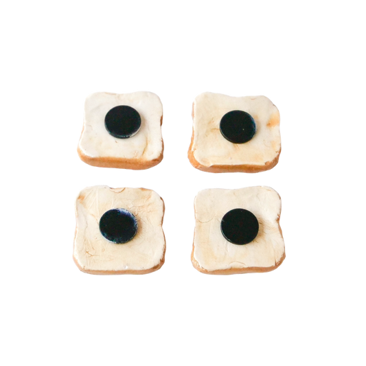 Mini toast magnet